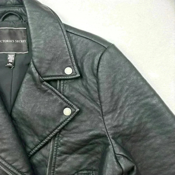 Victoria’s Secret Black Faded 50’s Cropped Belted Motorcycle Jacket Size M - Picture 4 of 16